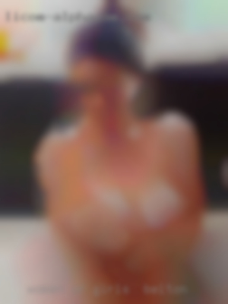 Women, or couples girls in Belton looking for FWB.